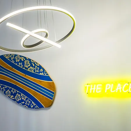The Place نابولي