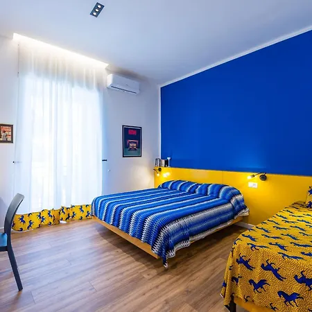 The Place Apartament Neapol